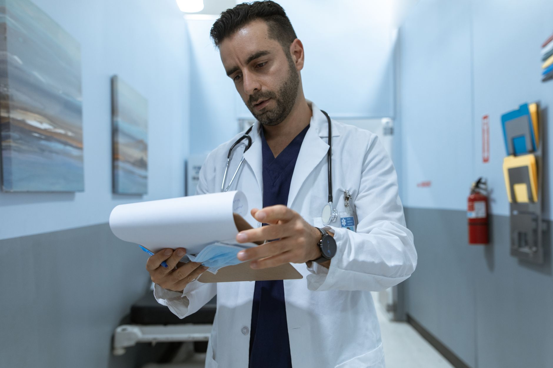 SFATURI UTILE PENTRU O RECUPERARE REUȘITĂ – CUM SĂ AI GRIJĂ DE NOUL TĂU IMPLANT DENTAR