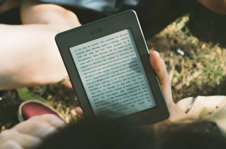 Photo e-reader, books, technology