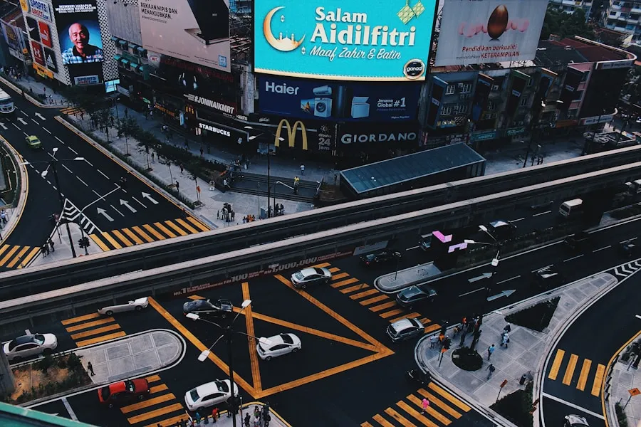 Photo "The guide to geo-targeted ad marketing: How to promote your business based on location"