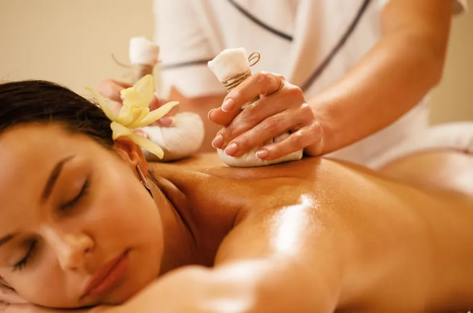 Terapia Exotică ce Îmbină Relaxarea cu Vindecarea masaj-balinez