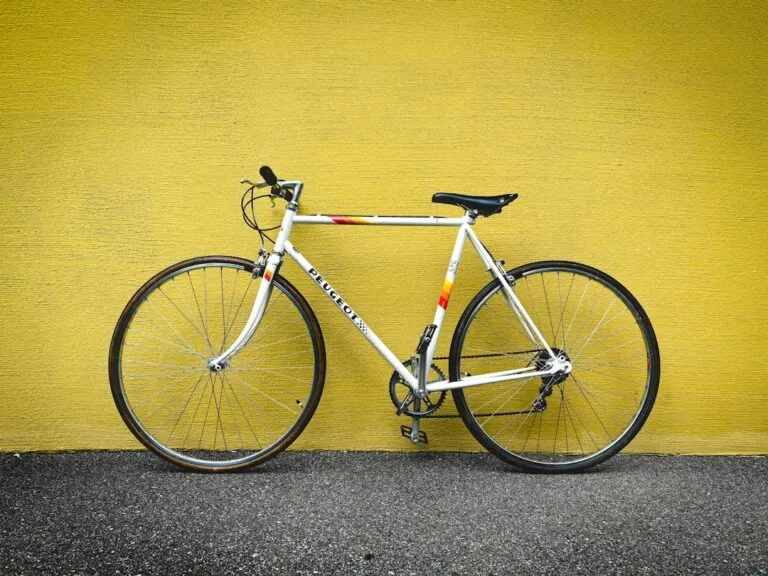 Photo buying used bicycles