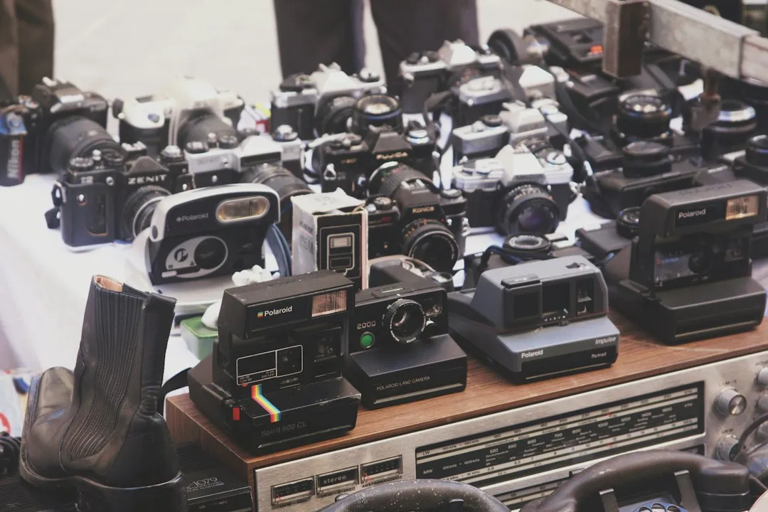 Photo garage sale