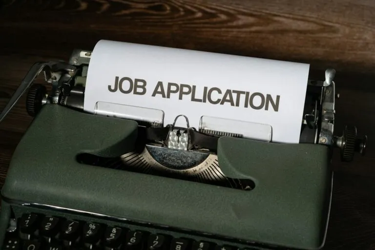 Photo job search classified ads tips