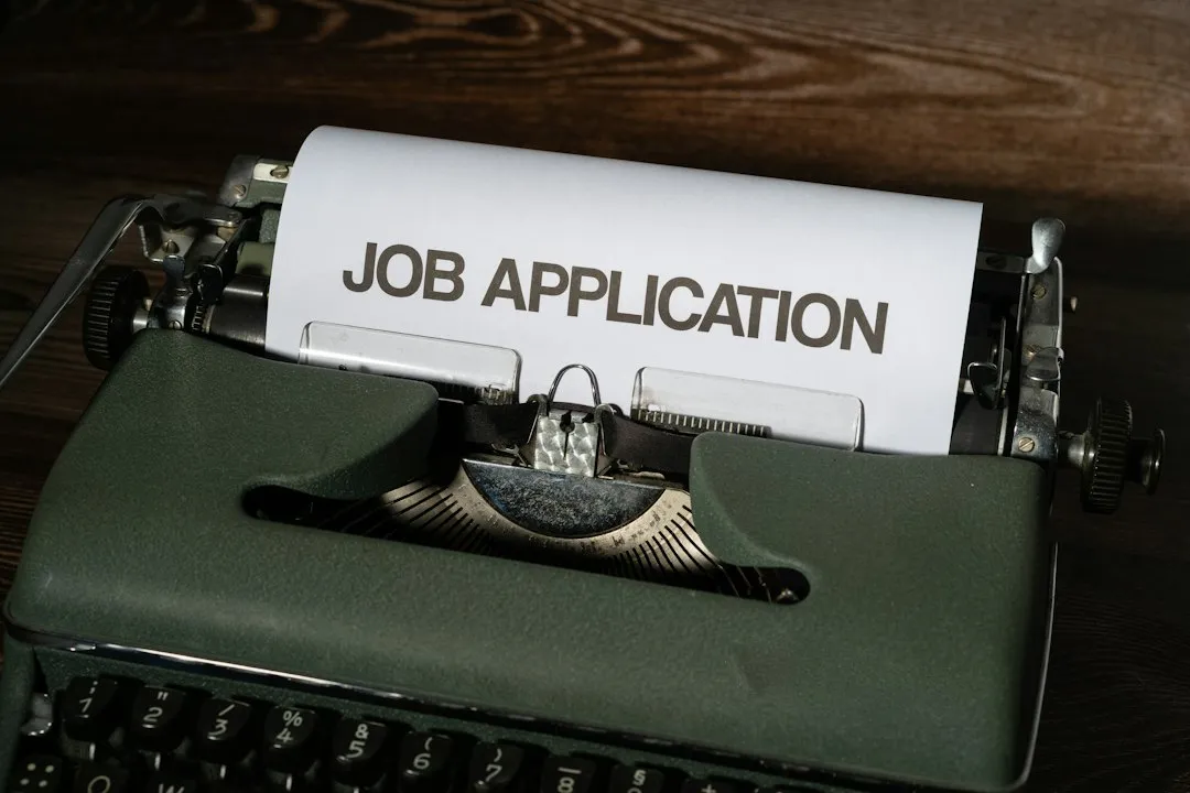 Photo job search classified ads tips
