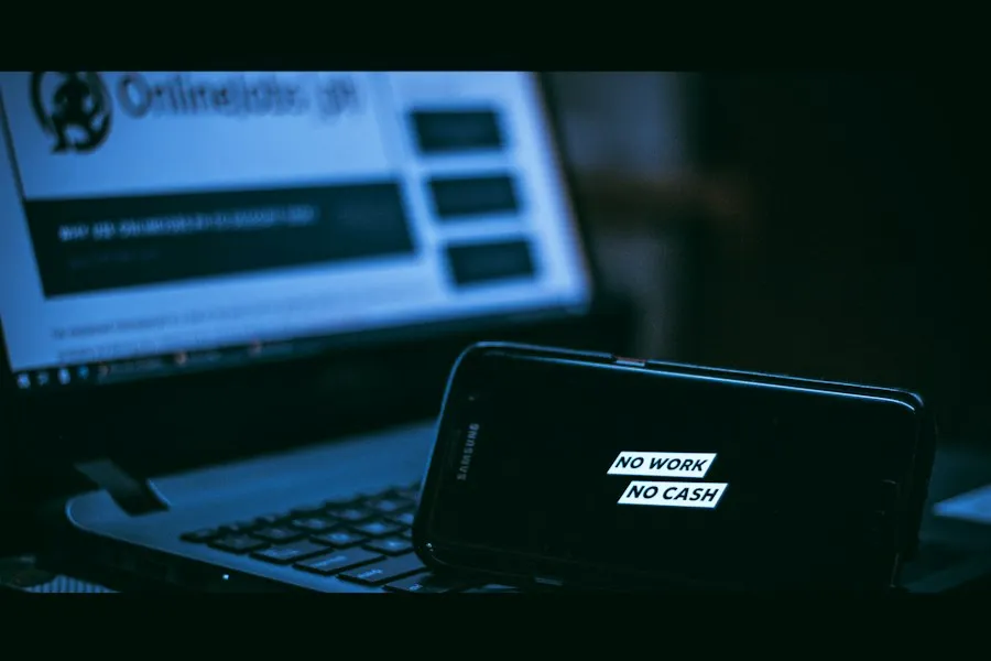 Photo online scam prevention mistakes
